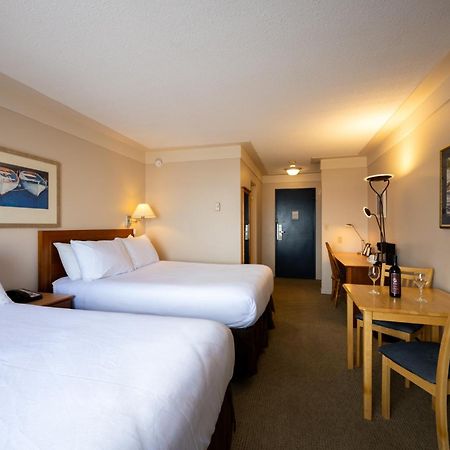 Sidney Waterfront Inn Exterior foto