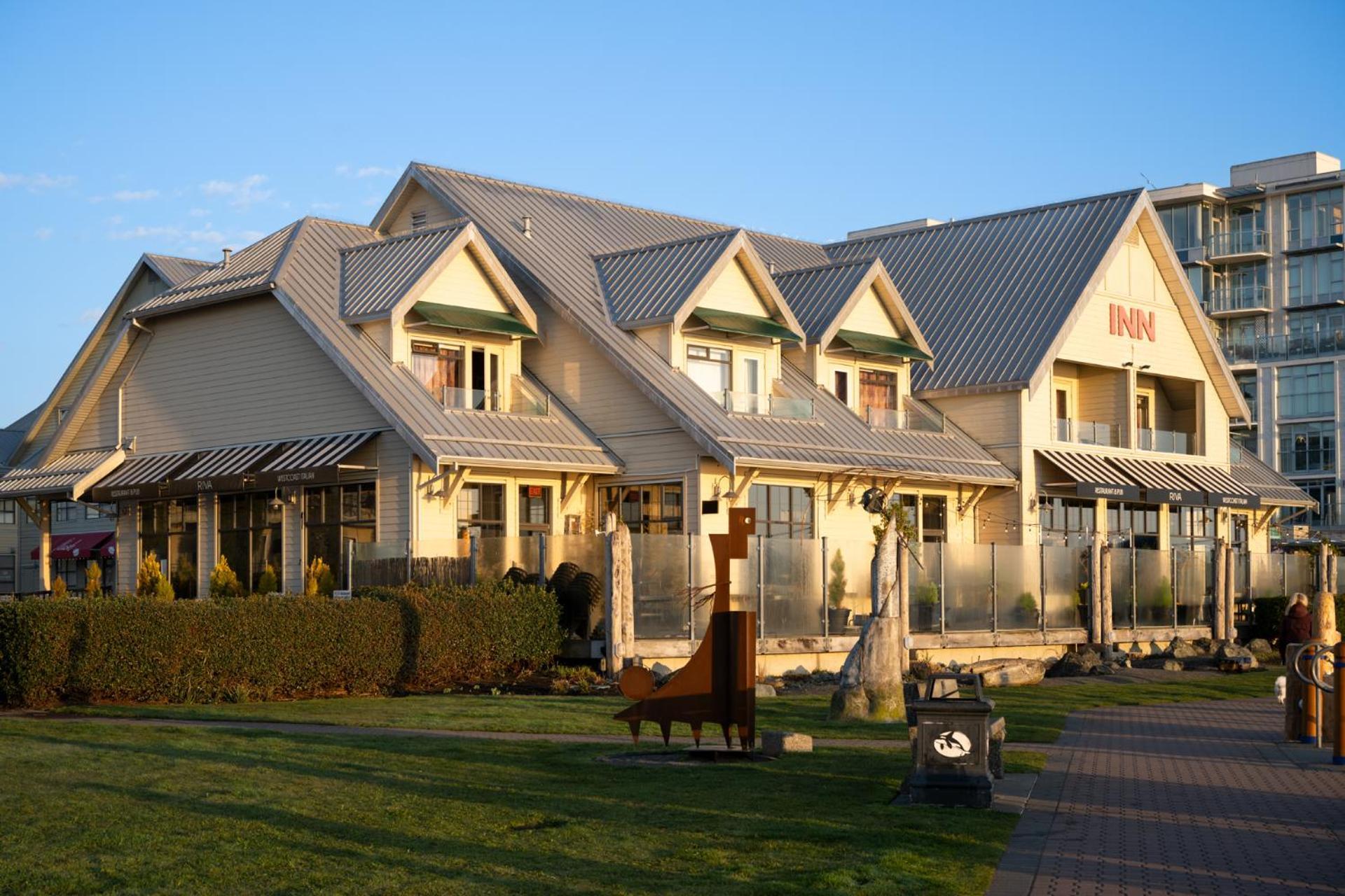 Sidney Waterfront Inn Exterior foto