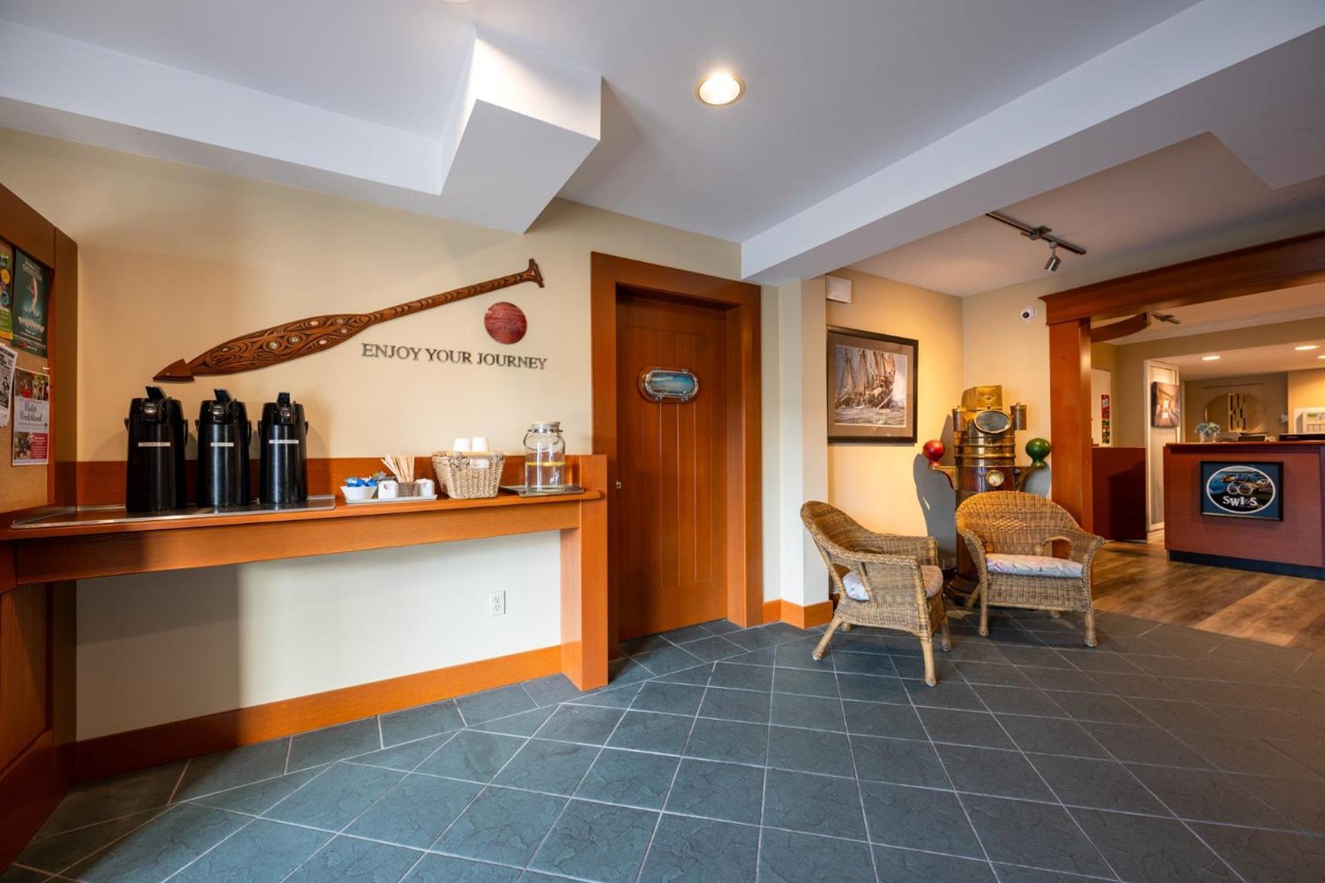 Sidney Waterfront Inn Exterior foto